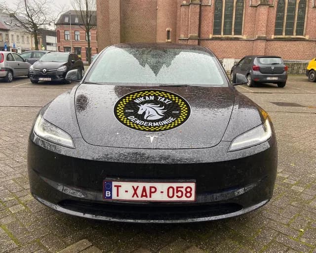 Tesla Model 3 — stil en elektrisch